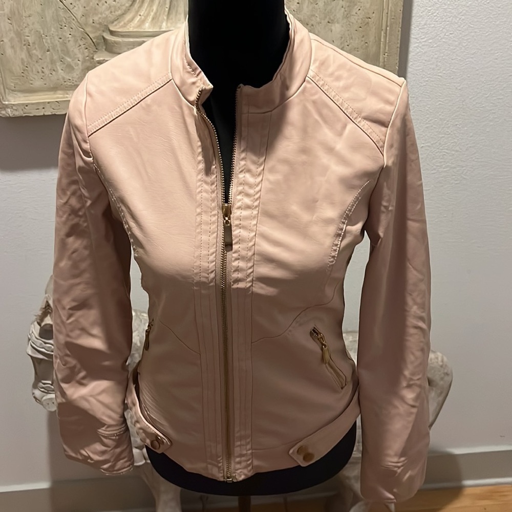 New Look peach / nude zip up faux leather jacket Sz S - Picture 2 of 8